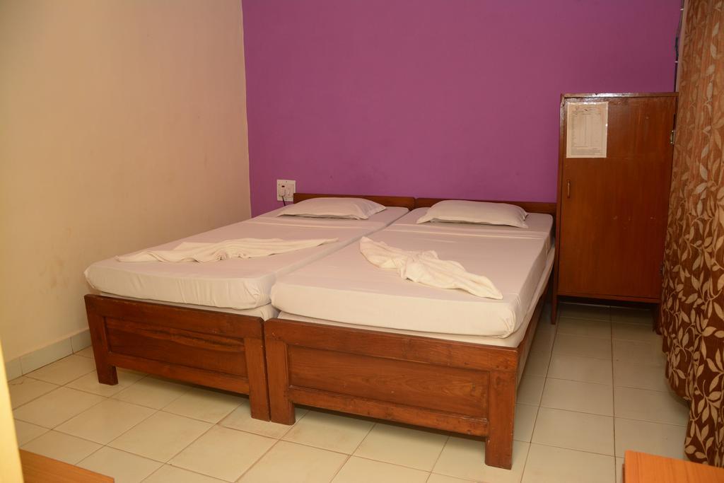 Colonia De Braganza Resorts 卡兰古特 外观 照片