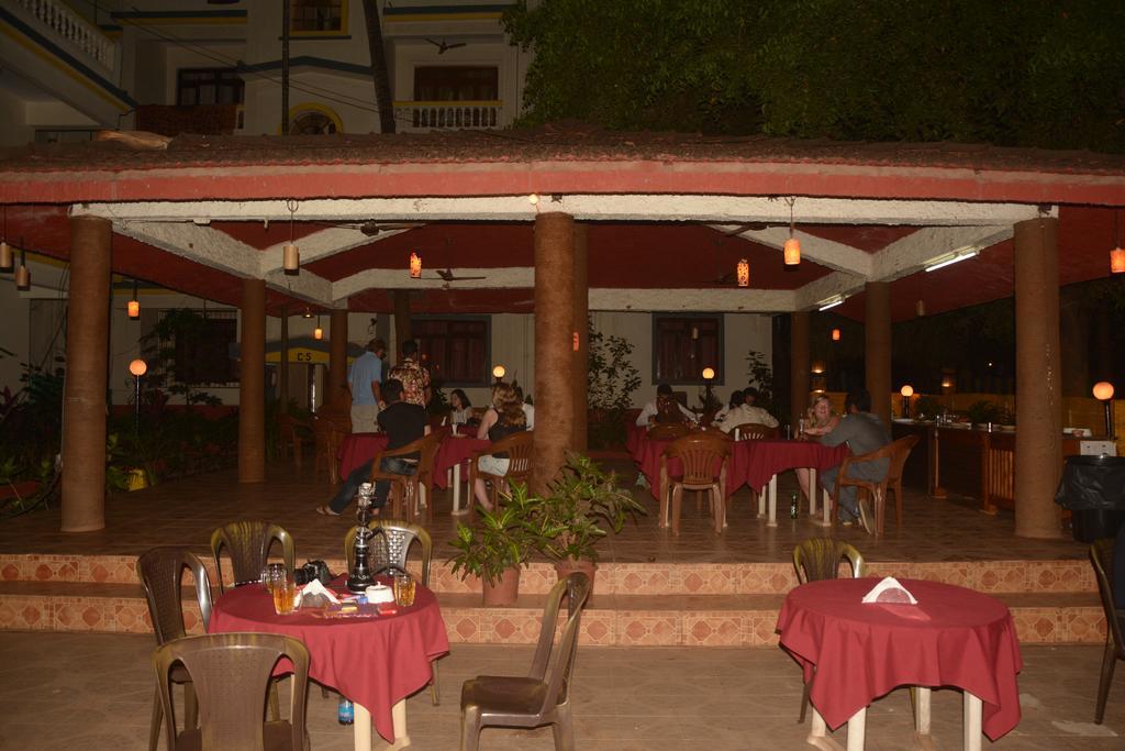 Colonia De Braganza Resorts 卡兰古特 外观 照片